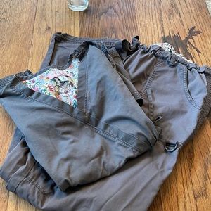 Dark grey Koi scrub set